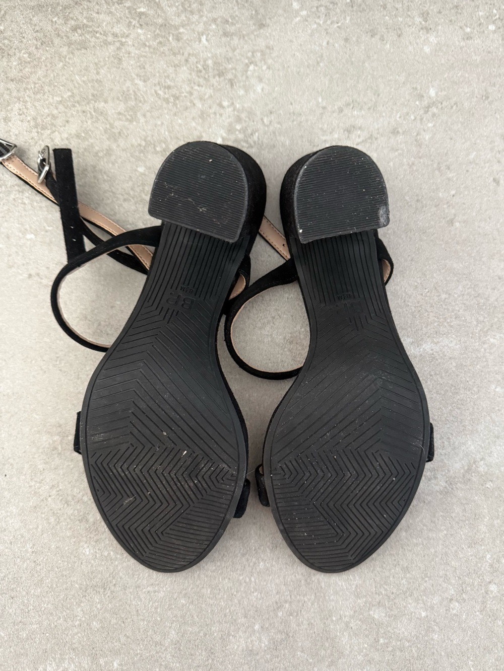 BO Heels - Picture 4 of 4